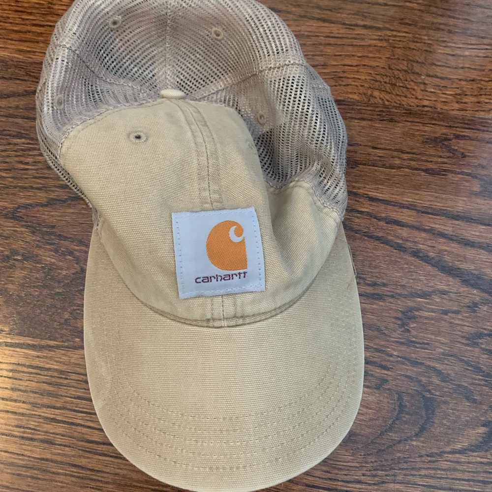 Carhartt hat